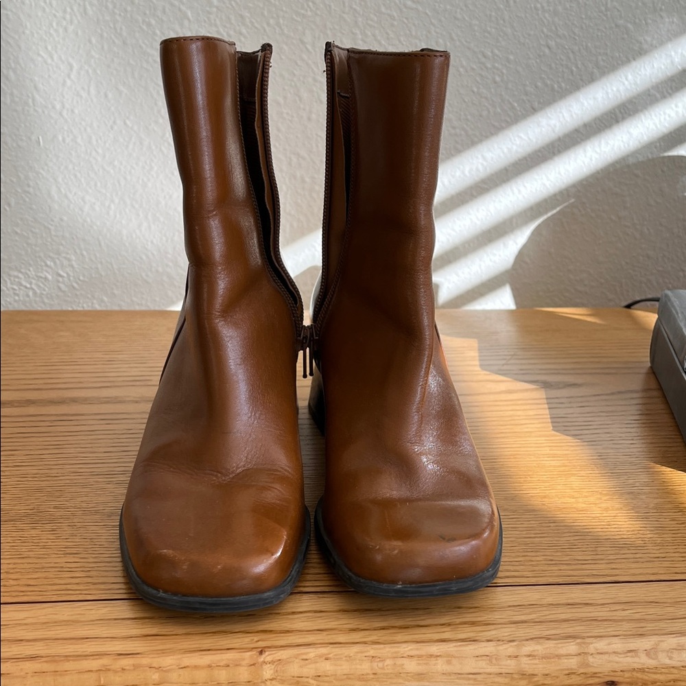 Women’s Brown Naturalizer Leather short Boots